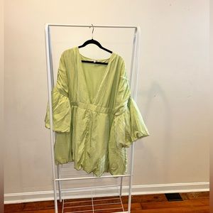 Green Fashion Nova Mini Puff Dress 3X (fit was more like 2X) only worn once
